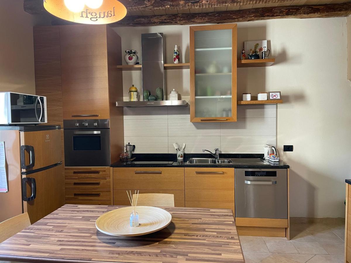 La Casa Sul Sasso In Town Serviced Accommodations Dervio Exterior photo