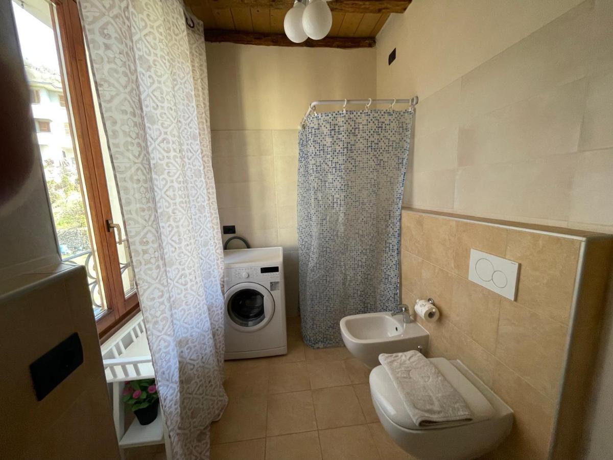 La Casa Sul Sasso In Town Serviced Accommodations Dervio Exterior photo