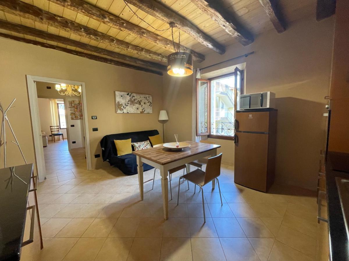 La Casa Sul Sasso In Town Serviced Accommodations Dervio Exterior photo